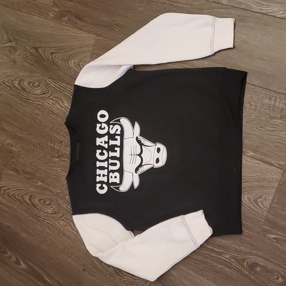 2015 NBA Chicago Bulls Sweater - Urban Heritage - Picture 2 of 7